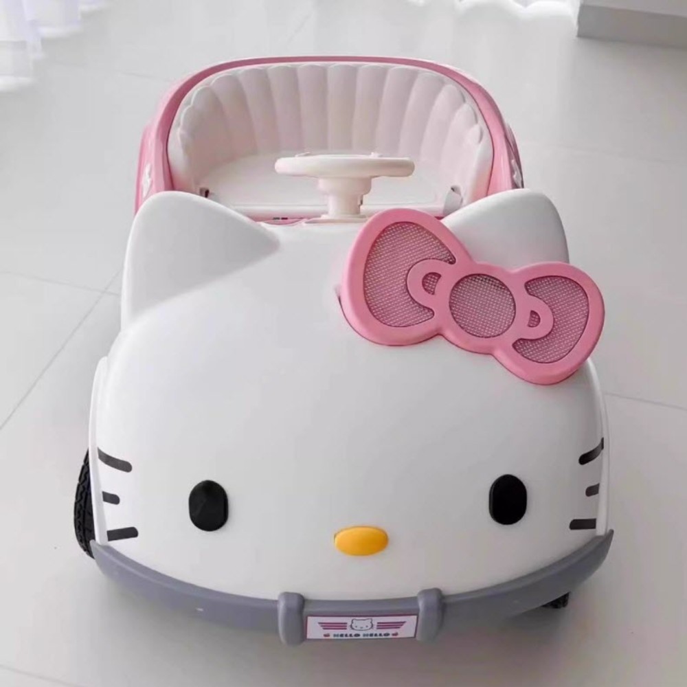 xe ô tô điện cho bé 11
